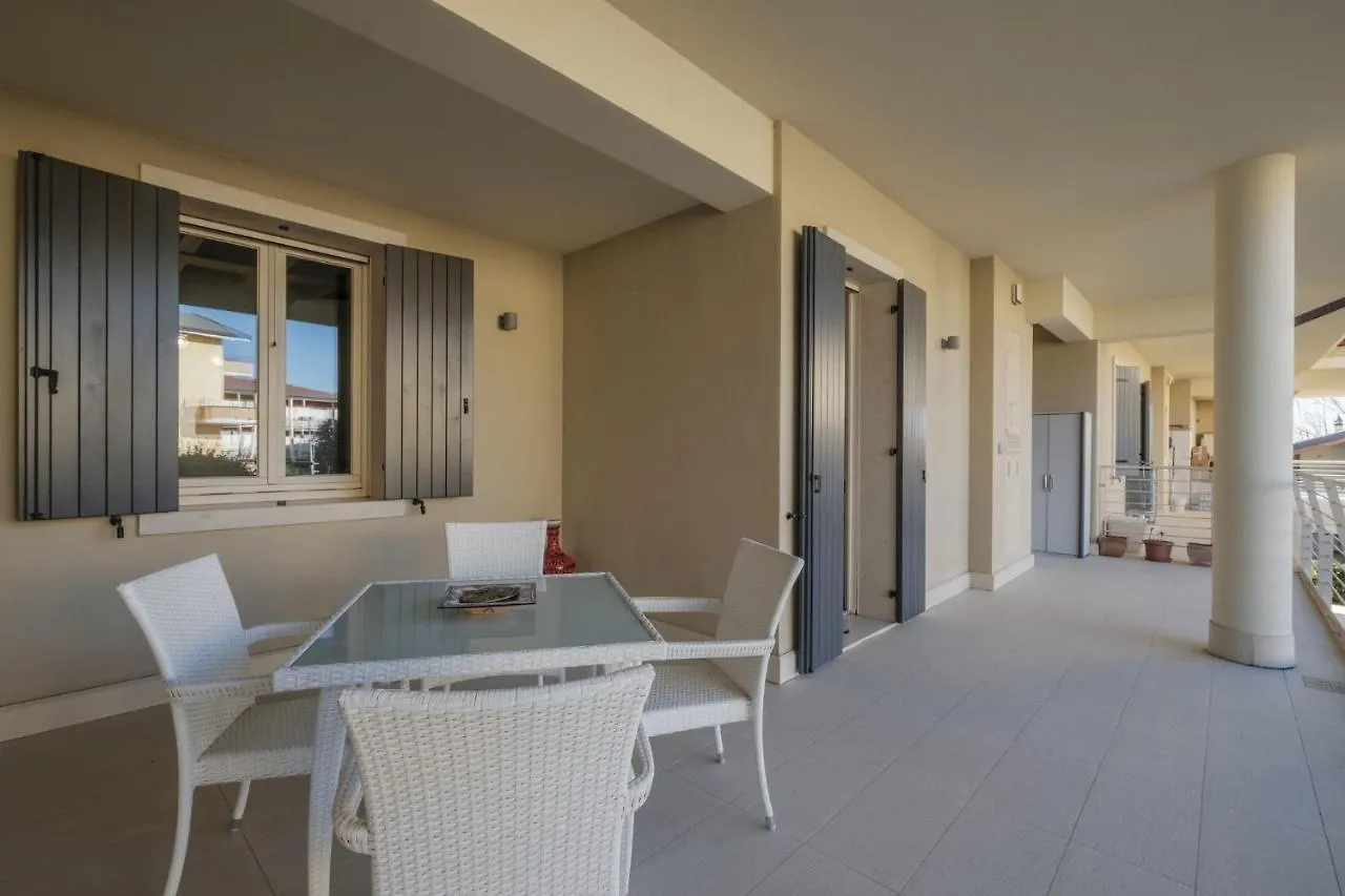 Garda Relax Sirmione - Lake View Apartment イタリア